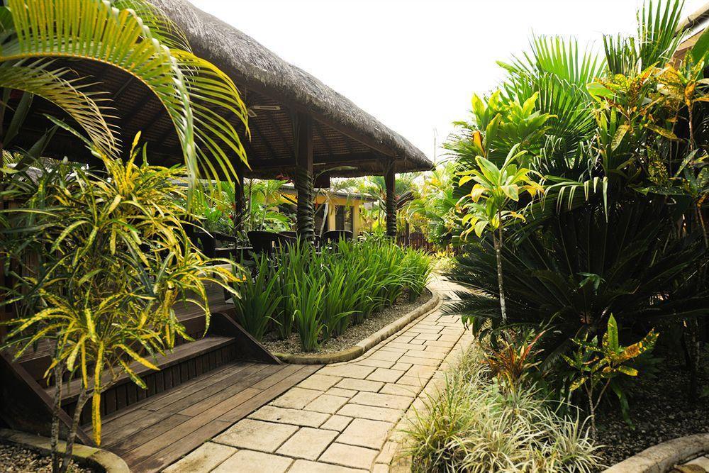 Village De Santo Resort Luganville Eksteriør billede