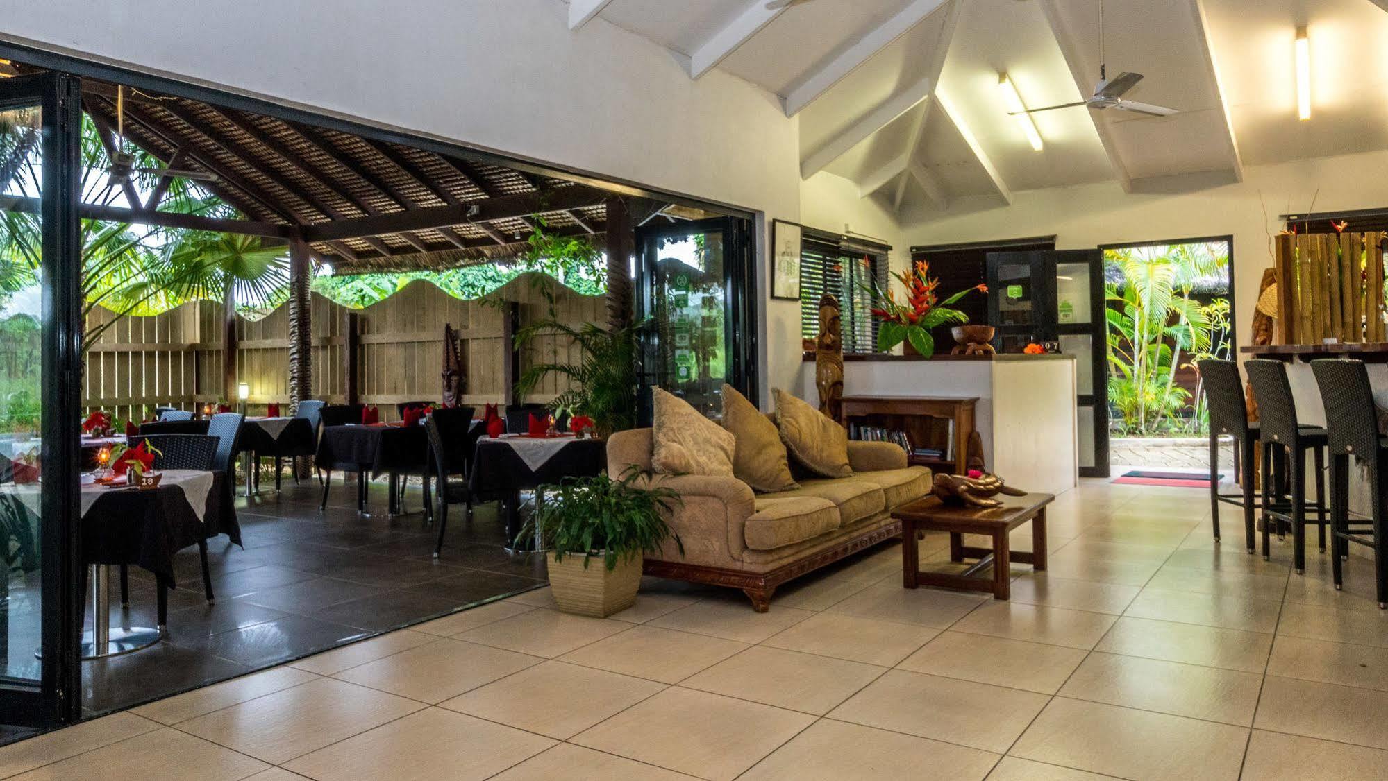 Village De Santo Resort Luganville Eksteriør billede